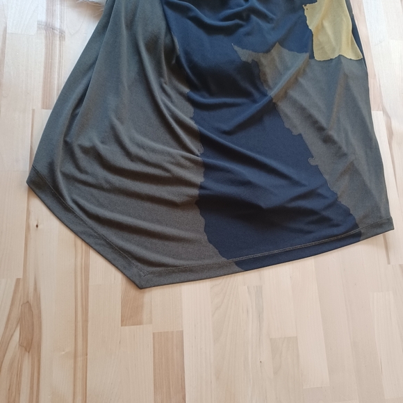 {Rachel Roy} Sleeveless V-Back Dress - Picture 4 of 9